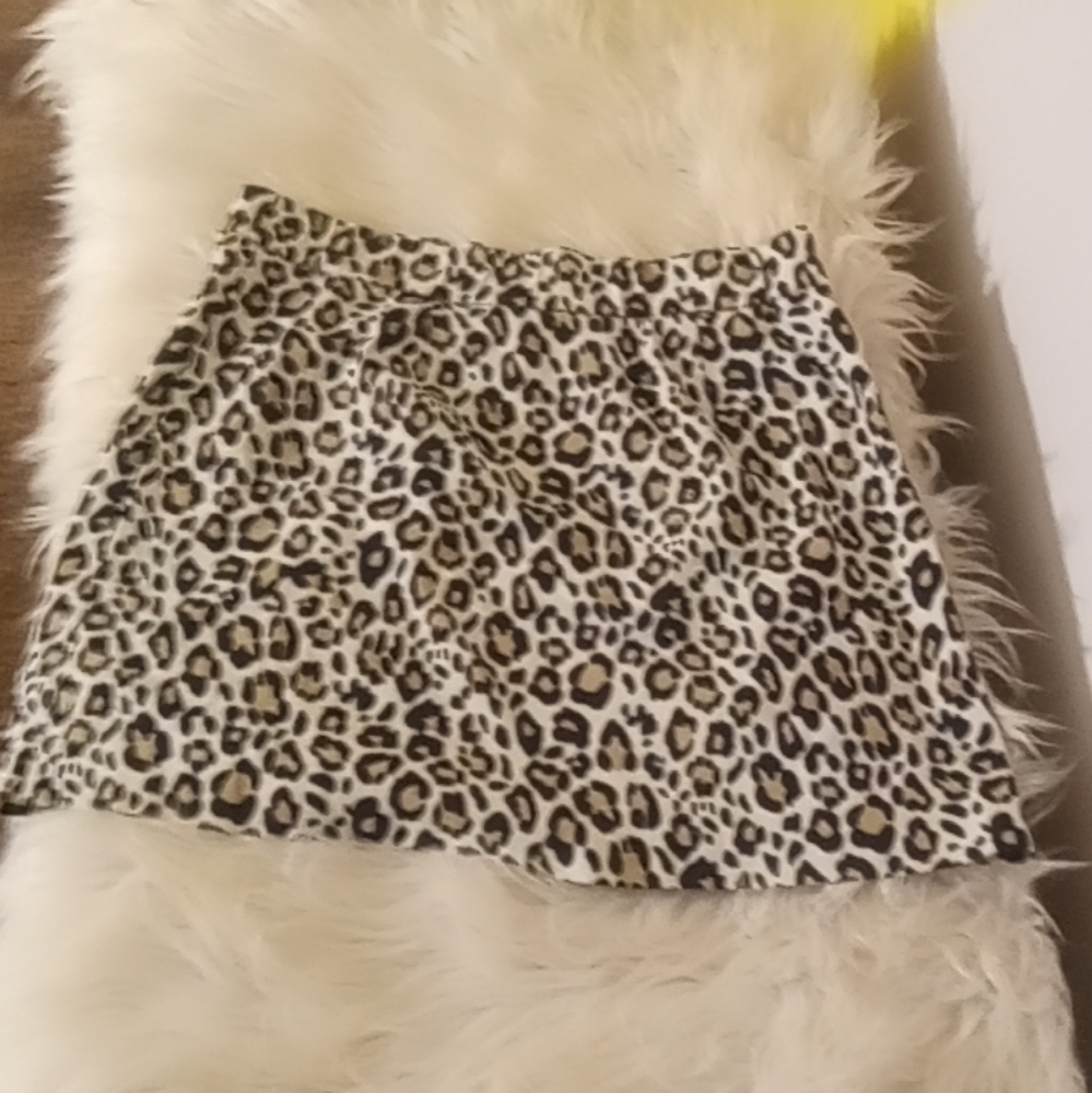 Leopard print skirt